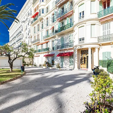 Regina - Happy Rentals Menton Exterior photo